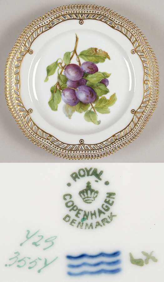 Flora Danica (1790 To 1960) 9" Pierced Luncheon Plate/Fruit Stand-Plums (6)