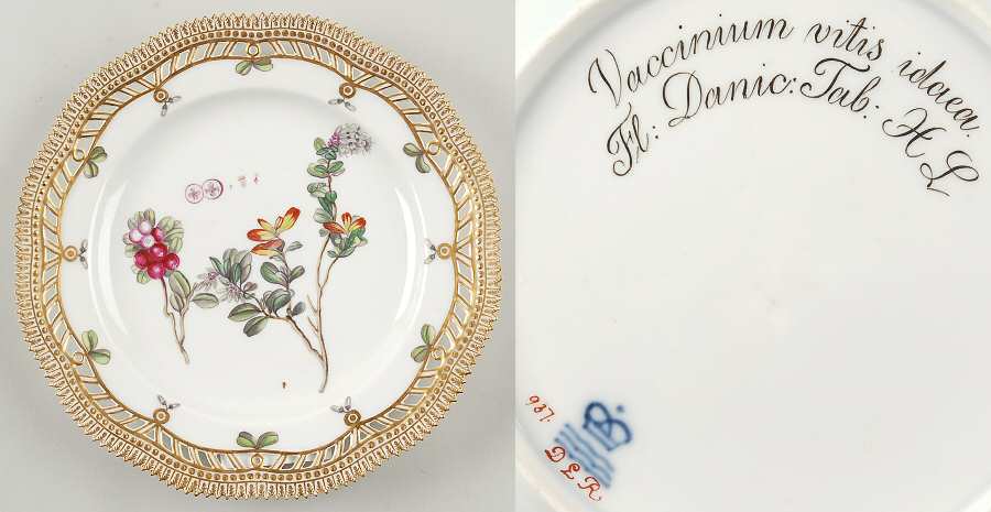 Flora Danica (1790 To 1960) 9" Pierced Luncheon Plate/Fruit St-JM-Vaccinium vi