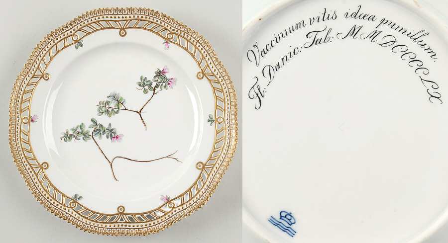 Flora Danica (1790 To 1960) 9" Pierced Luncheon Plate/Fruit St-JM-Vaccinium v