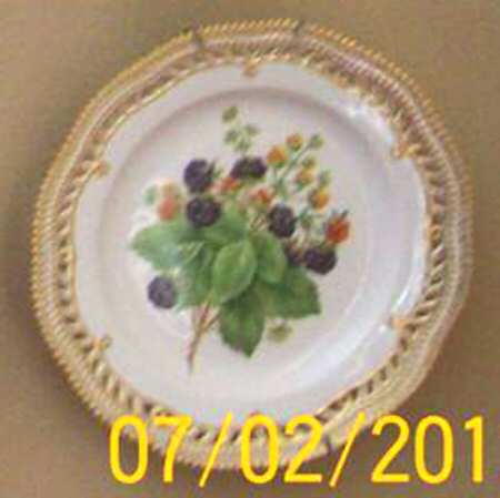 Flora Danica (1790 To 1960) 9" Pierced Luncheon Plate/Fruit Stand-Blackberry