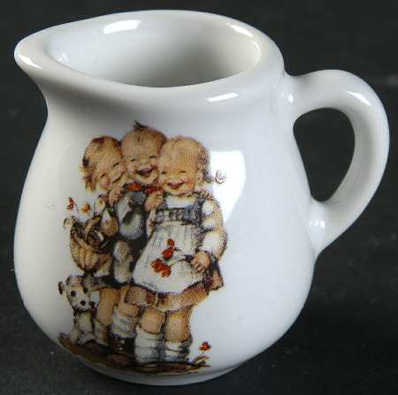 Follow the Leader Toy Creamer