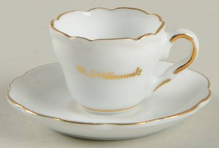 Follow the Leader Flat Toy Cup and Saucer Set