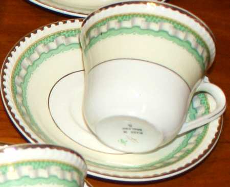 RID88 Flat Cup & Saucer Set