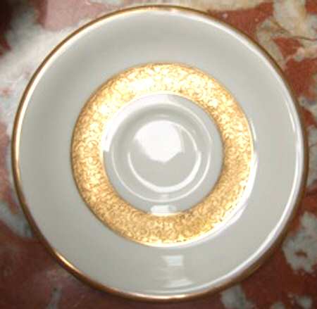 E9215 by Royal Doulton
