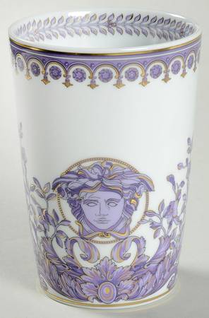 Le Grand Divertissement No Handle Mug