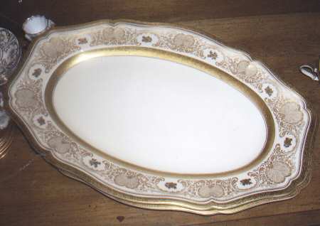 R2249 13" Oval Serving Platter