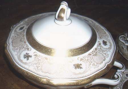 R2249 Round Covered Vegetable