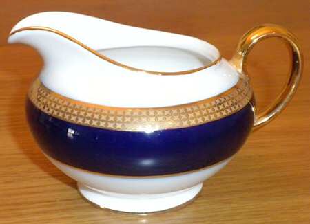 R2714 Creamer