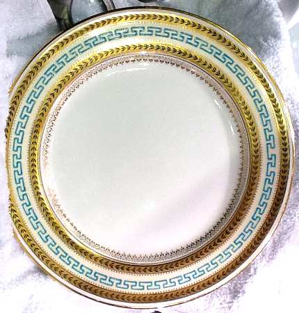 RD331 by Royal Doulton
