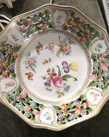 RXH12 8" Pierced Round Bowl