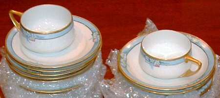 R2252 Flat Cup & Saucer Set