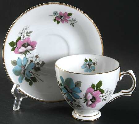 RTA48 Footed Cup & Saucer Set