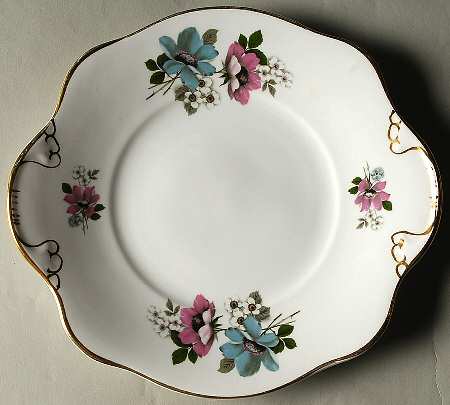 RTA48 Square Handled Cake Plate