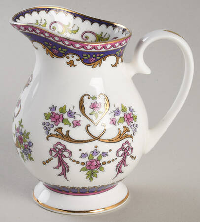 Queen Victoria Creamer