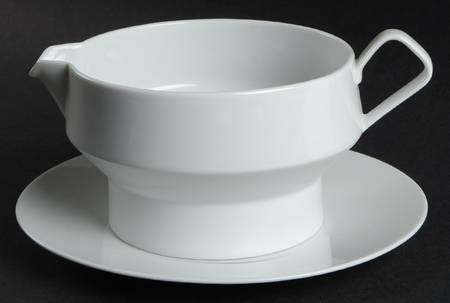 Format White Round Gravy Boat & Bread and Butter Stand