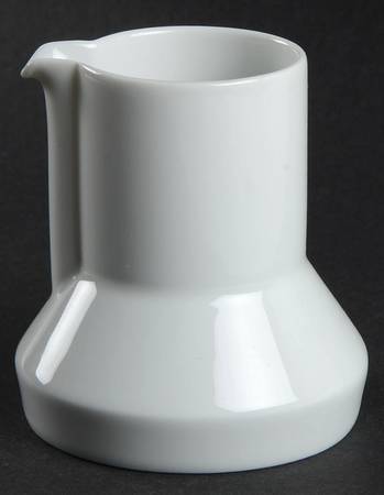 Format White No Handle Creamer