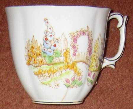 8504 Flat Cup