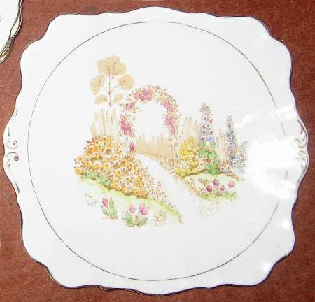 8504 Square Cake Plate