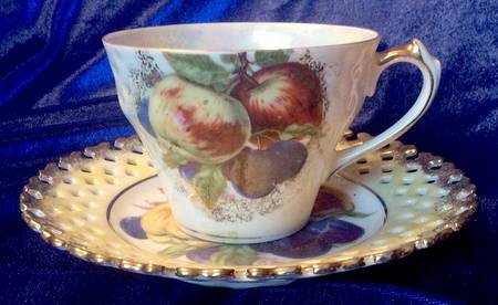 RYH17 Flat Cup & Saucer Set
