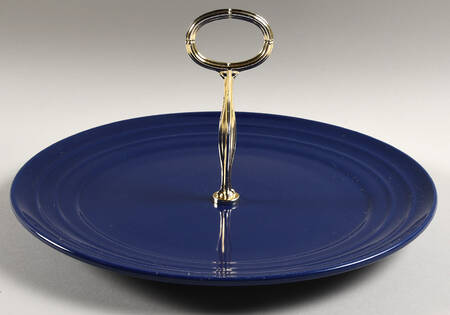 Double Ridge Blue Raspberry Round Serving Plate with Center Handle (Dp) Hc