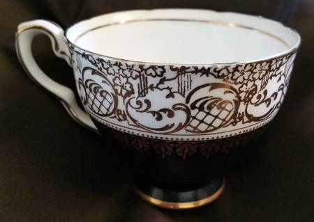 RST197 Footed Cup