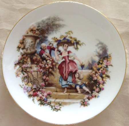 RD337 by Royal Doulton