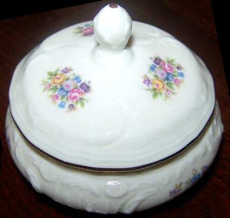 R2281 Sugar Bowl & Lid