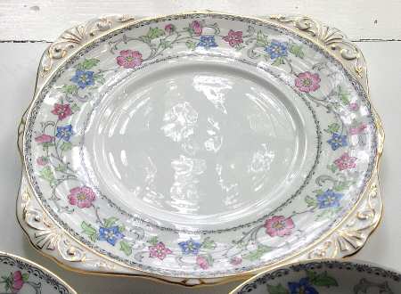 RGR128 Handled Cake Plate