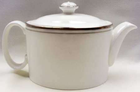 RD338 Teapot & Lid
