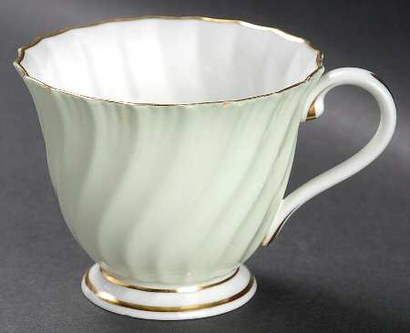 Z2557 Footed Cup