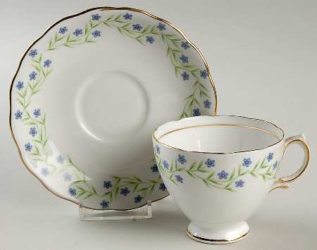 6834 Footed Cup & Saucer Set