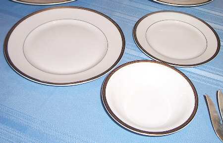R2289 Salad Plate