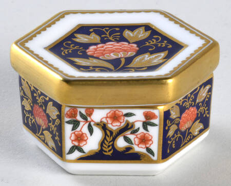 A1298 Trinket Box & Lid