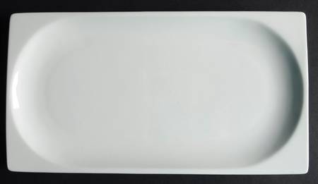 Mode White 11" Oval Serving Platter