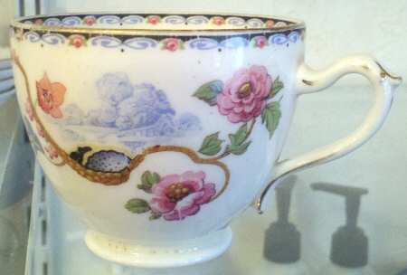 RGR129 Footed Cup