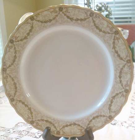 C4935 by Royal Doulton