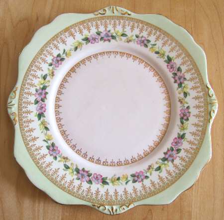 RST205 Square Handled Cake Plate