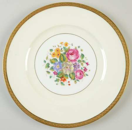 V4935 Dinner Plate