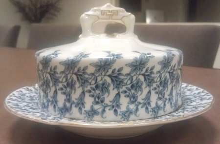W4073 Round Covered Butter