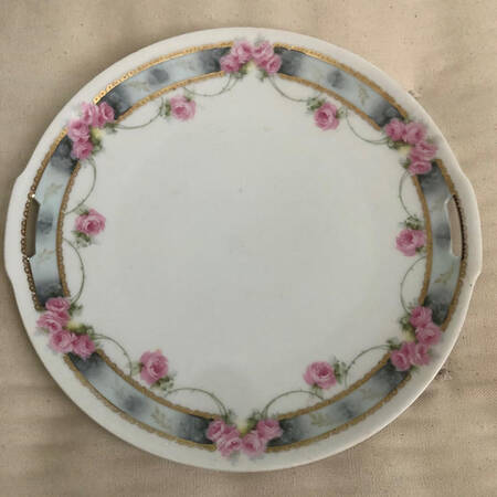 RHS68 Handled Cake Plate