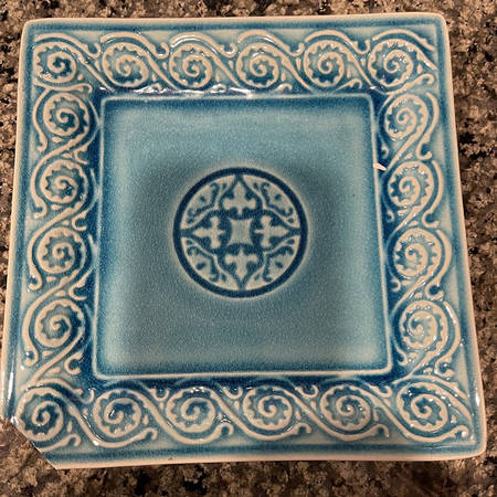 RRM23 Square Salad Plate