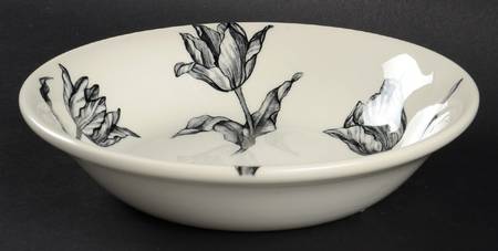 Tulipa Black (No Trim) Coupe Cereal Bowl