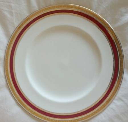 L4207 Dinner Plate