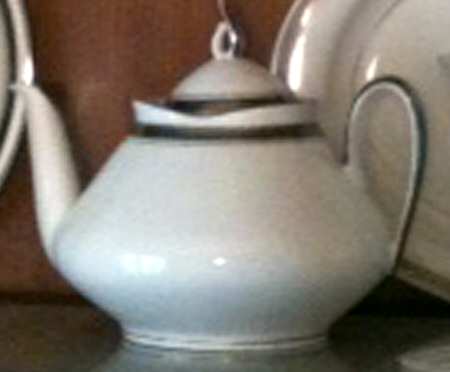 REZ21 Teapot & Lid