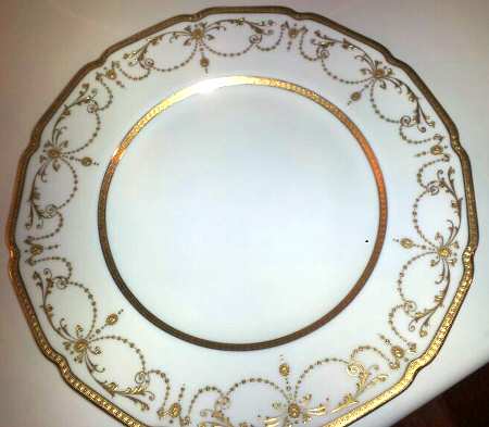 E8146 by Royal Doulton