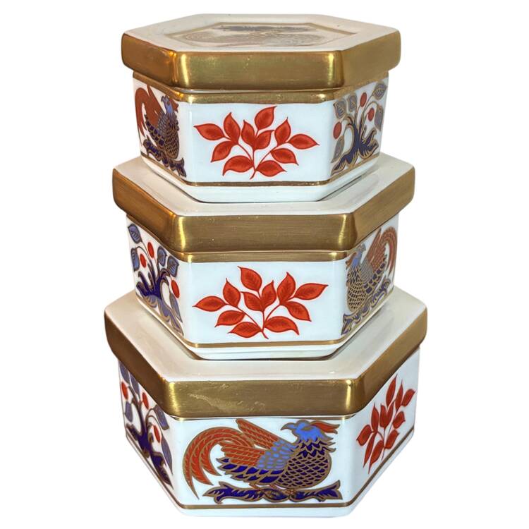 A1299 Trinket Box with Lid
