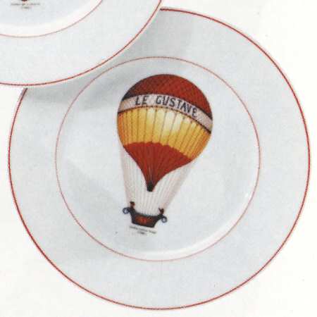 Balloons (Red Trim) Dessert/Pie Plate