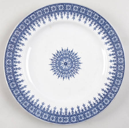 W1970 Dinner Plate