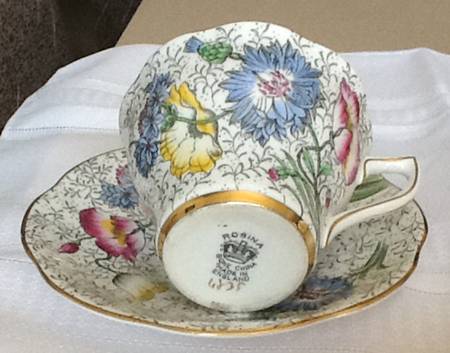 6835 Flat Cup & Saucer Set