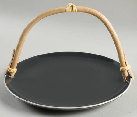 Bread Street 5 3/8"-5 5/8" Bamboo Handled Serving Plate  HC